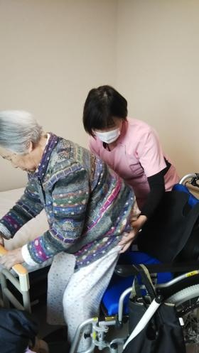 【訪問介護職員】入居者様への身体介護