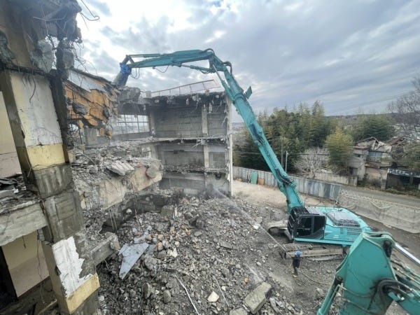 ドライバー・運搬と現場（各種手当充実・中型自動車免許）