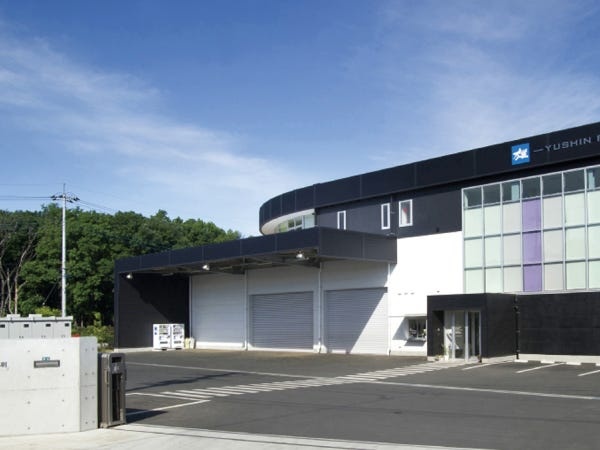 2013年に建設されたまだまだ綺麗な工場です。