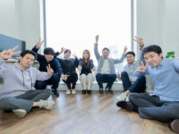 社長も含めて社員同士の距離は近く、仕事中に雑談で盛り上がることも多々！？