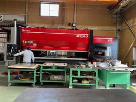 自動金型交換装置（ＡＴＣ）付ベンディングマシン（曲げ）