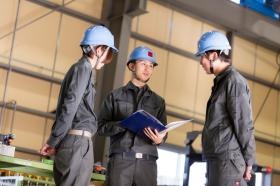 相模工場（従業員打ち合わせ風景）