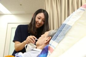 看護師・介護スタッフが協力して対応いたします