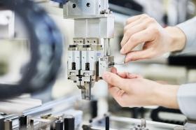 生産設備組立て