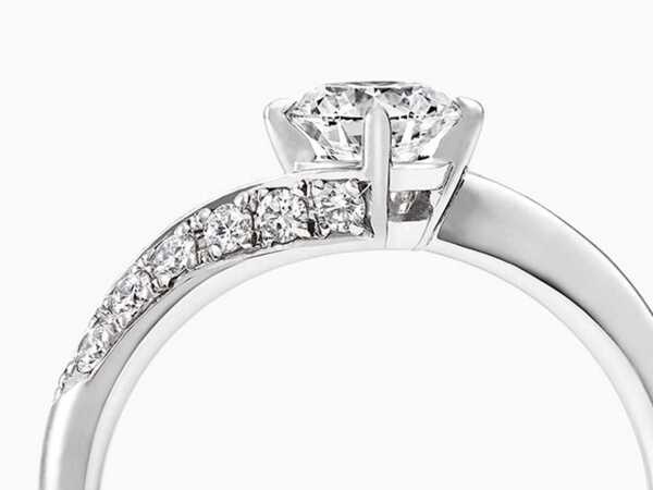 ジュエリーコーディネーター・正社員・宝石鑑定士（未経験OK・学歴不問）