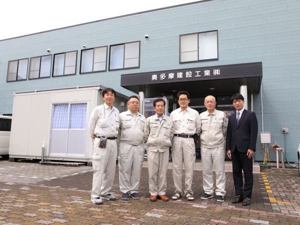 一緒に働くメンバーです