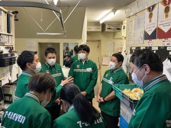 従業員同士のコミュニケを大事にします！女性社員も活躍中！