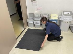 マット交換作業