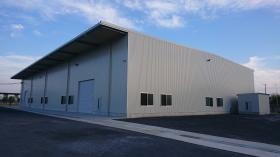 弊社で屋根、外壁を施工した某倉庫です