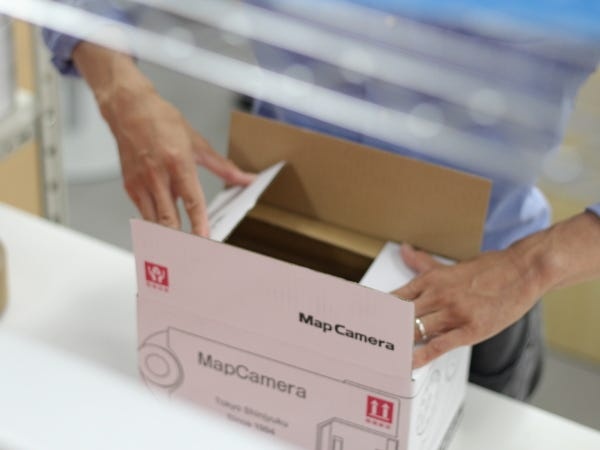 梱包・カメラ専門ECサイトでの梱包スタッフ・販売（未経験OK）