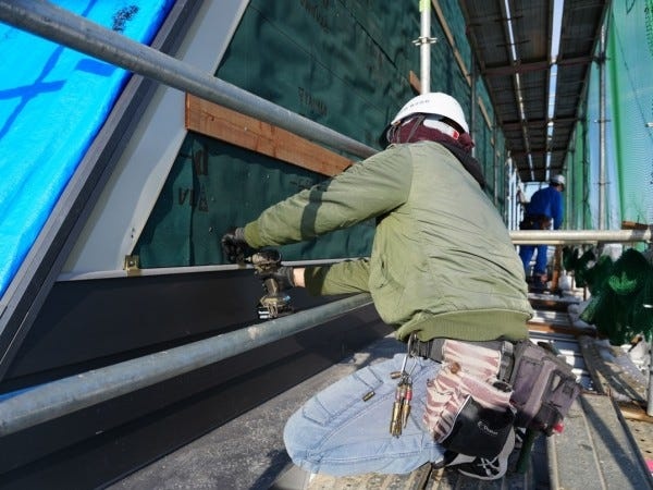 金属修繕工・正社員（未経験OK・昇給あり）