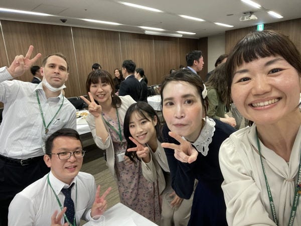 部署、拠点を越えて非常にコミュニケーションが活発で明るい社風です！