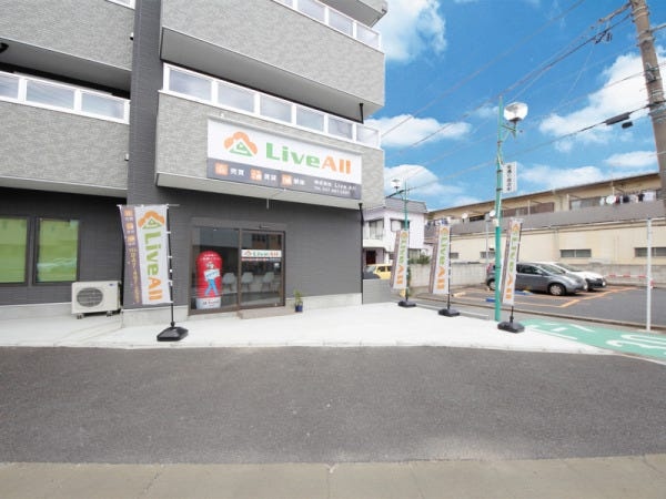 『高根木戸』駅徒歩３分！自転車やバイクでの通勤も可能です♪