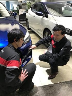 店舗内ではチームワークを発揮！