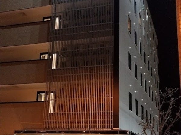 ビジネスホテルフロントスタッフ・ホテル夜間勤務スタッフ