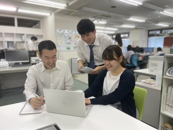 いろんなことを任せてもらえますし、挑戦できます。積極性・柔軟性をもって取り組める方にぴったりの職場です！