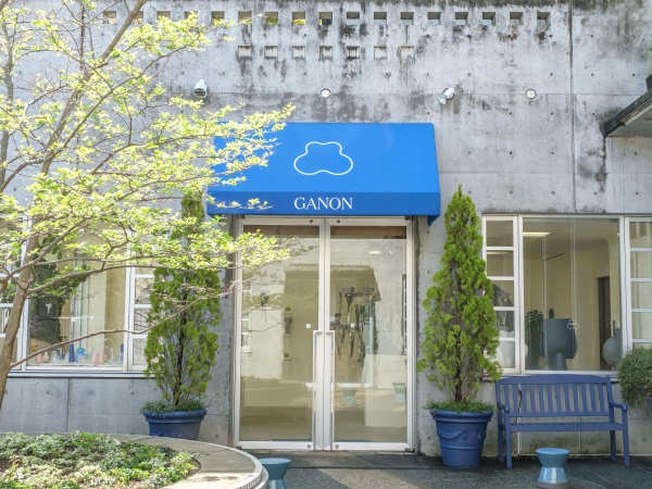 花屋フローリスト・美術館内フラワーショップの運営アシスタント（下記のご経験のある方歓迎）