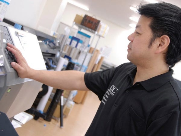 出力スタッフ・ディスプレイの出力オペレーター・インクジェット出力オペレーター経験者