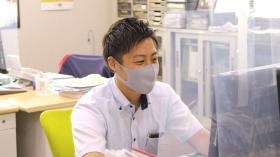 営業職社員