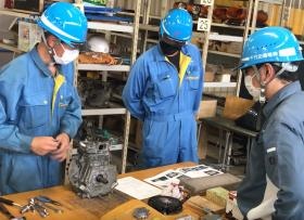 研修は頻回に実施しています、また、資格取得費用は会社負担です