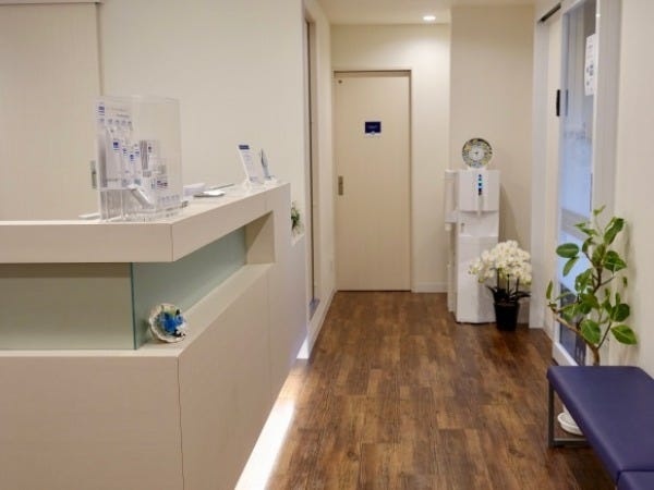 秘書検定の経理事務スタッフ・クリニックの経理・事務スタッフ（経理経験者・英会話が堪能な方大歓迎）