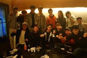 忘年会の集合写真です