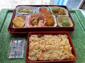 毎日支給のお弁当