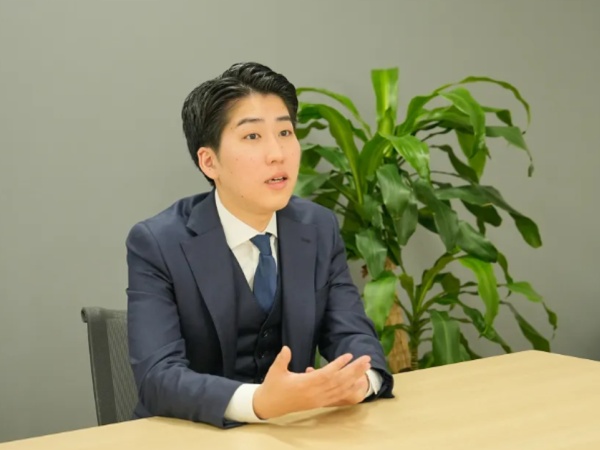 投資用マンションの売却を専門として営業活動をしています。