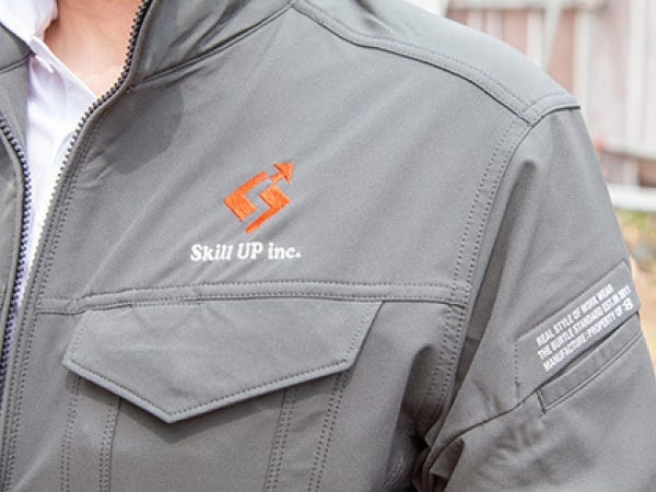 中型運転手（クレーン付きドライバー経験者歓迎・未経験の方や免許をお持ちじゃない方も応募OK）