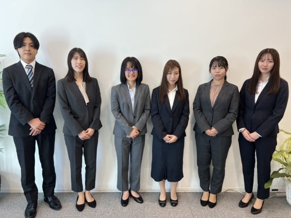 一緒に働くメンバーです！わからないことがあればすぐに質問できる環境があり、働きやすい環境があります！