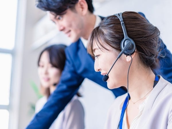 駐車場からのお客様の困りごとを日々丁寧に対応。緊急時はコールセンター側から、メンテナンス部や協力会社へ連絡も。縁の下の力持ち的存在。