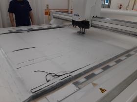 ＣＡＭ（自動裁断機）