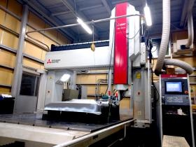 レーザー加工機