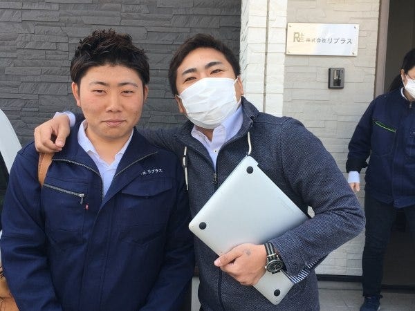 右）代表取締役　飲食店も兼業中