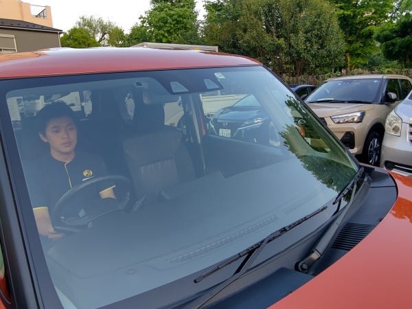 約１００車種の取り扱いがあり車好き、車に興味がある方にはもってこい