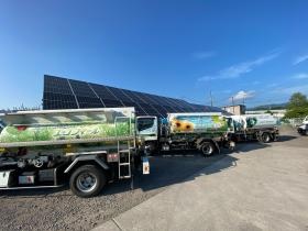 タンクローリー車