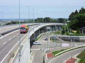 八戸環状線桔梗野工区桔梗橋：当社設計