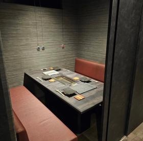 自分たちだけの空間、半個室席