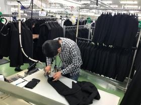 仕上げアイロン、製品の形を整えます