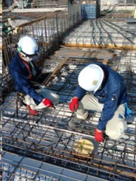 高い技術力を持った社員が丁寧にお教えします