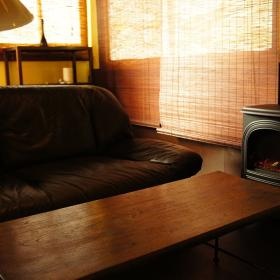 リラックスできる休憩室はバリ島をイメージしたリゾート感覚。