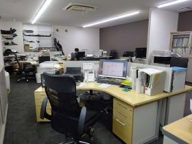 名古屋工場の営業事務室です！