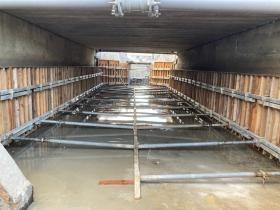 普段は入れない橋梁下の工事は土木ならではの仕事ですね！