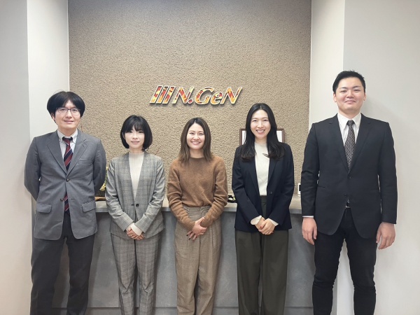 当社で働く人材コーディネーター達です！分からないことは何でも聞いてください♪