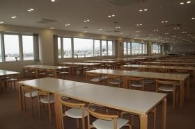 食堂（テレビ・電子レンジ・自動販売機完備）