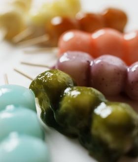 カラフルで心ときめく、旅の思い出に寄り添うにじいろだんご。