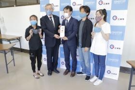 江津市にマスクを寄贈しました