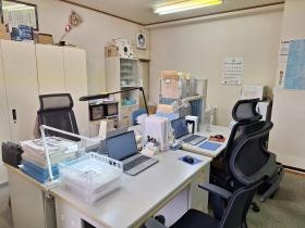 デスク風景です。ここで仕事をします。