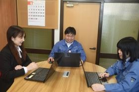 本社業務風景０２