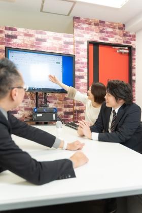 開発ルーム・打合せスペース